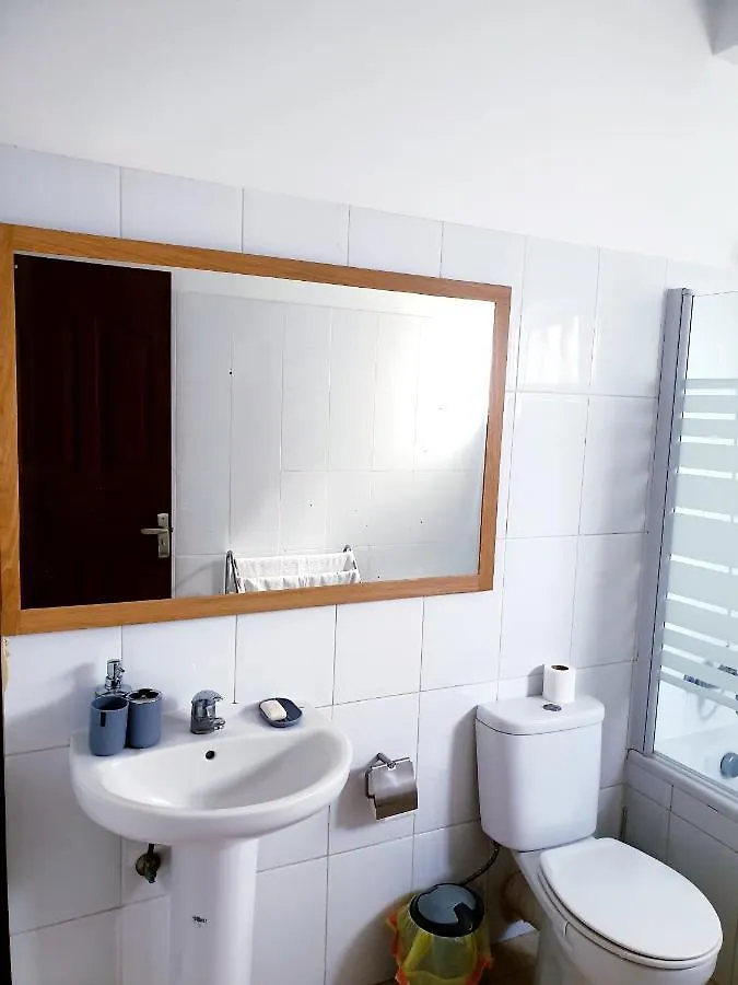 Guest House Mangui Baxu Rooms & Apartment Tarrafal