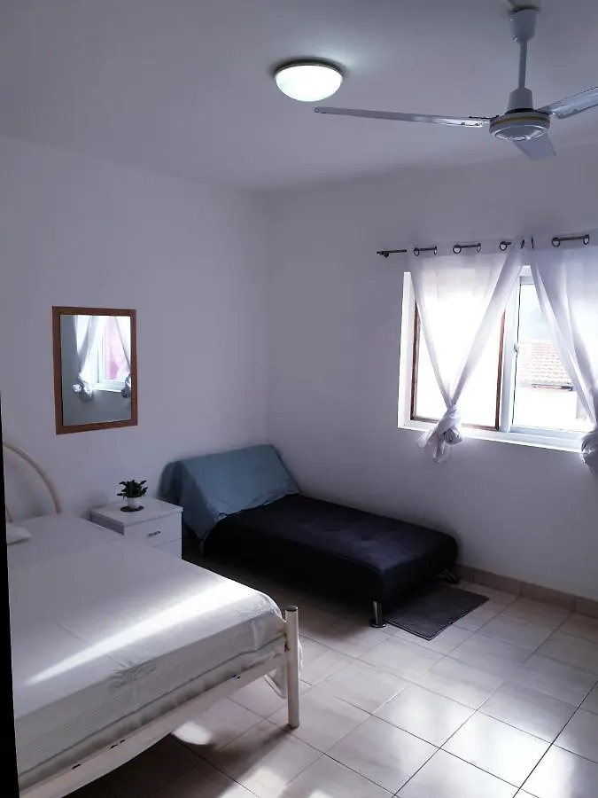 Guest House Mangui Baxu Rooms & Apartment Tarrafal