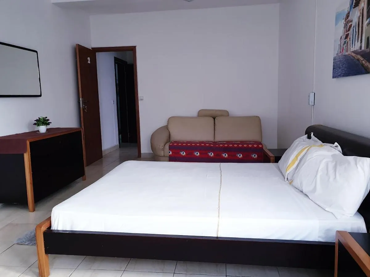 Guest House Mangui Baxu Rooms & Apartment Tarrafal  Tarrafal (Santiago)